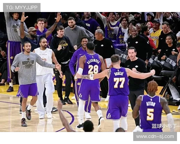 东契奇砍35分三双领衔全队 艾顿文班合力冲击 湖人惊险击退马刺