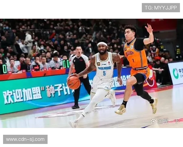 CBA季后赛4月29日山西对阵北京精彩集锦 两队激战成焦点